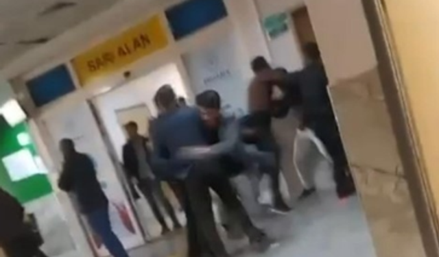 Şanlıurfa Akçakale’de Hastanede Tekme Tokat Kavga!