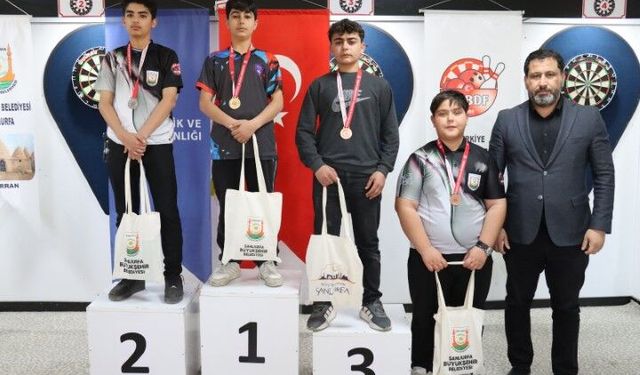 Şanlıurfa’da 23 Nisan’a Özel Dart Turnuvası: Şampiyonlar Belli Oldu