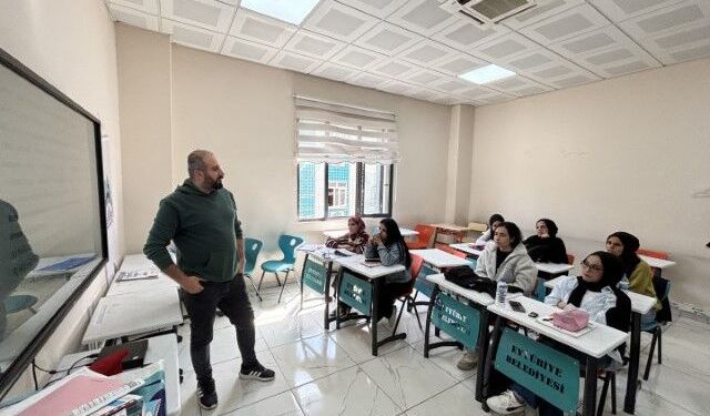Şanlıurfa Eyyübiye’de Gençler Sınava Burada Hazırlanıyor