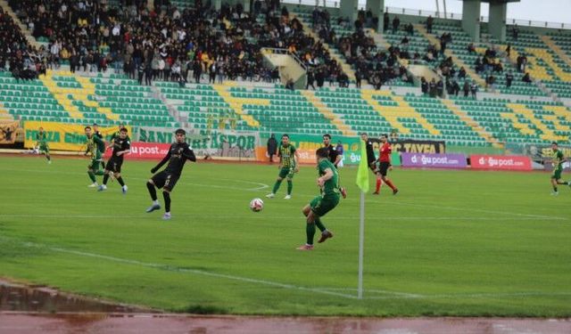 Şanlıurfaspor Kastamonuspor’u Gol Yağmuruna Tuttu: 5-2