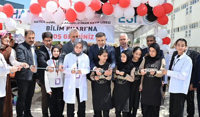 Şanlıurfa’da Bilim Rüzgarı: TÜBİTAK 4006 Fuarı Açıldı