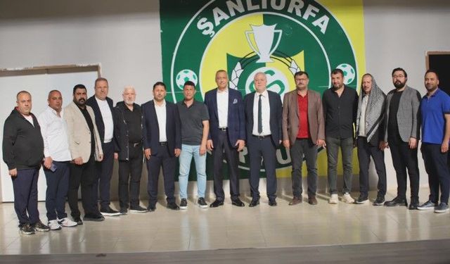 İş İnsanı Ali Yasak’tan Şanlıurfaspor’a Prim Desteği ve Moral Ziyareti