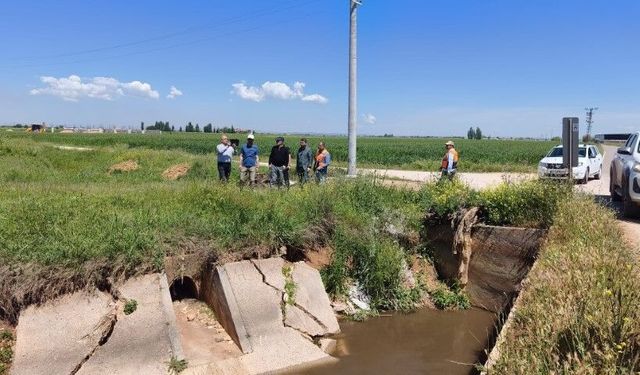 DSİ’den Harran’a Drenaj Çıkarması! Tahliye Kanalları Tek Tek İncelendi