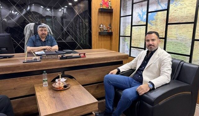 Dr. Eyyüp Şelli’den Şanlıurfa Gazeteciler Derneği’ne Ziyaret