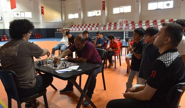 Özel güne özel turnuva; Siverek'te ödüller sahiplerini buldu