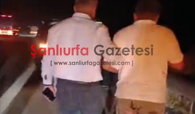 Şanlıurfa-Gaziantep karayolunda akaryakıt tırı bariyerlere girdi; Yaralılar var!