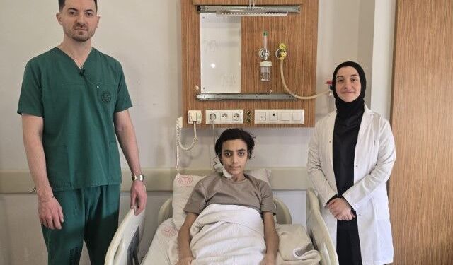 Şanlıurfa’da 8 Santimetrelik Dev Beyin Tümörü Kapalı Yöntemle Başarıyla Alındı