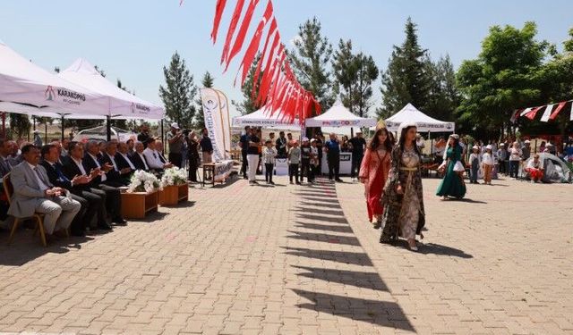 Şanlıurfa’da Çevre Bilinci İçin Binlerce Öğrenci Aynı Etkinlikte Buluştu