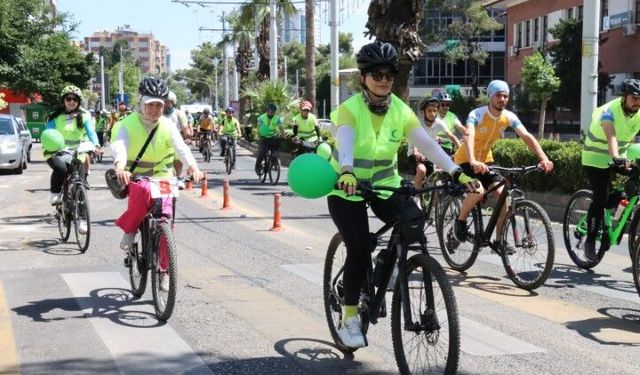 Şanlıurfa’da Yeşilay Bisiklet Turu Coşkusu: 5 Kişiye Bisiklet Hediye Edildi