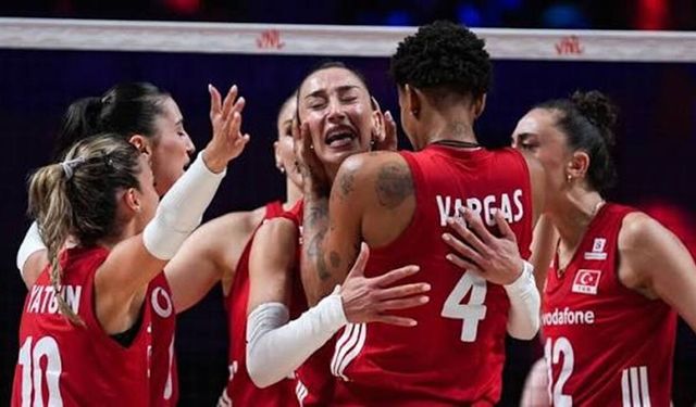 Brezilya'yı Yıkan Geri Dönüş! Filenin Sultanları Altın Madalyaya Uçtu