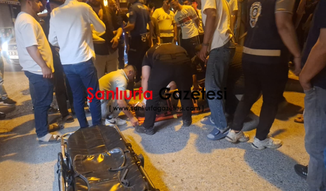 Şanlıurfa'nın Birecik İlçesinde Otomobil İle Motosiklet Çarpıştı: 1 Yaralı
