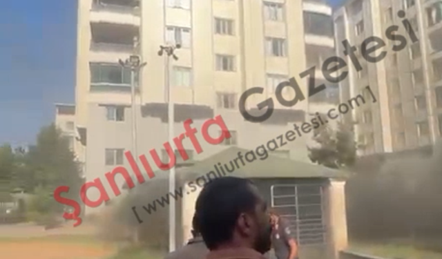 Şanlıurfa'da Site Otoparkında Motosiklet Yangını Paniği: Baba ve Oğlu Mahsur Kaldı