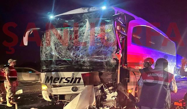 Malazgirt Zaferi Programından Dönen Yolcu Otobüsü şanlıurfa'da Kaza Yaptı: 20 Yaralı