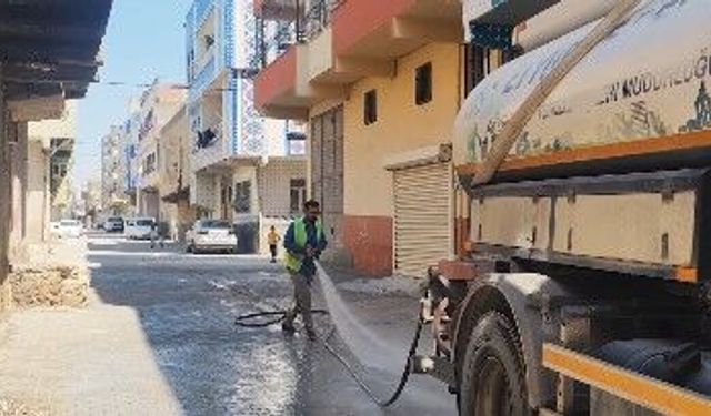 Pırıl pırıl sokaklar için Şanlıurfalı belediyeden sokaklarda yoğun mesai
