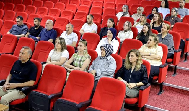 Şanlıurfa’da sağlık çalışanlarına "Sağlıklı hayat saatleri" eğitimi verildi