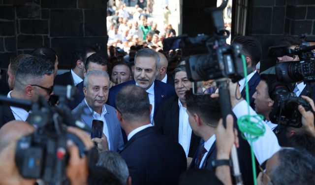 Terörsüz Türkiye süreci ve 12 Eylül'ün yılında Hakan Fidan'dan Diyarbakır'da tarihi ayar!