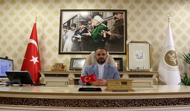 Hem yazar hem akademisyen: Şanlıurfa İl Müftülüğü'ne atanan Dr. Sırrı Şık kimdir?