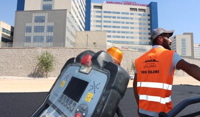 Şanlıurfa’da Şehir Hastanesi İçin Kritik Adım! Asfalt Serimi Başladı