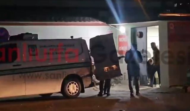 Şanlıurfa’da Otomobil Koyun Sürüsüne Çarptı: 1 Ölü, 2 Yaralı
