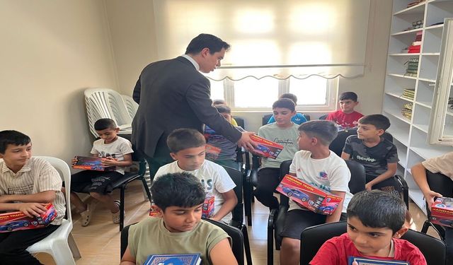 Şanlıurfa Suruç’ta Kur’an-ı Kerim’e geçen öğrenciler için anlamlı program