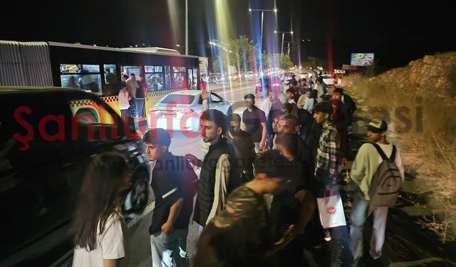Şanlıurfa’da TEKNOFEST dönüşü kaza: Belediye otobüsü ve otomobiller çarpıştı, 5 yaralı