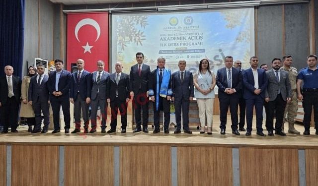 Bozova’da Akademik Yıl Açılışı: Üniversite ve İlçe Protokolü Bir Araya Geldi