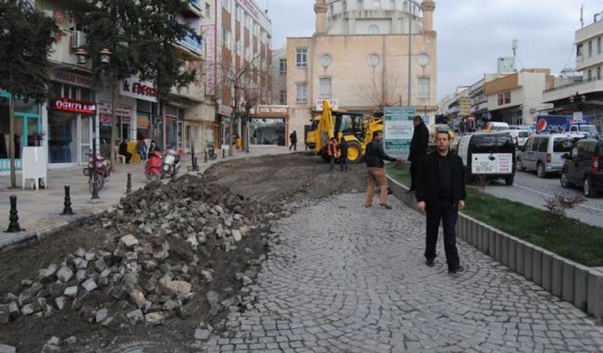 Akarbaşı, Haşimiye, Divanyolu