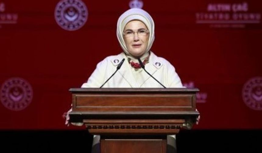 Emine Erdoğan'ın başlattığı "Okuryazarlık Seferberliği" ile binlerce kadın okullu oldu