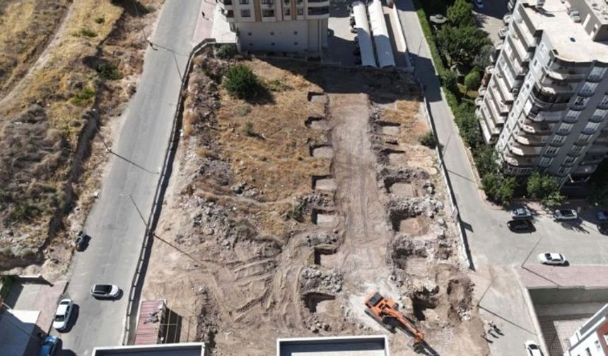 Şanlıurfa Karaköprü Akbayır Mahallesi’ne Yeni Kapalı Semt Pazarı Yapılıyor