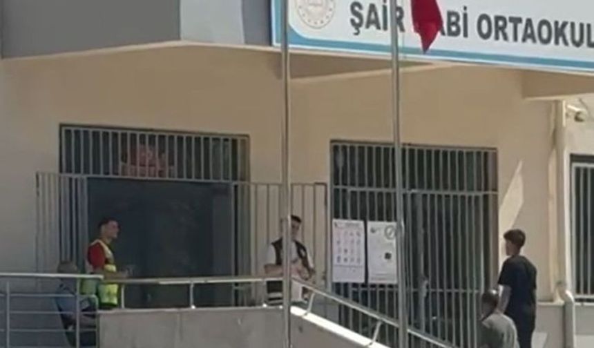 YKS'de saniyelerle sınavı kaçırdılar: Şanlıurfa’da üzücü manzara