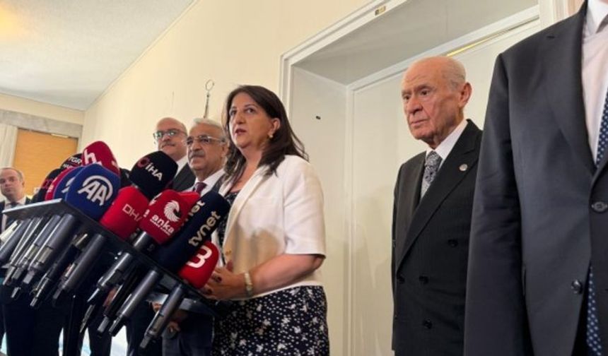 Bahçeli ve DEM Parti Heyeti 45 Dakikalık Görüşme Yaptı!