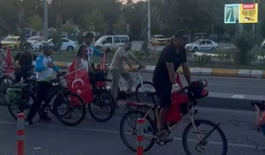 Şanlıurfa’da 15 Temmuz Anısına Türk Bayraklı Bisiklet Turu Düzenlendi
