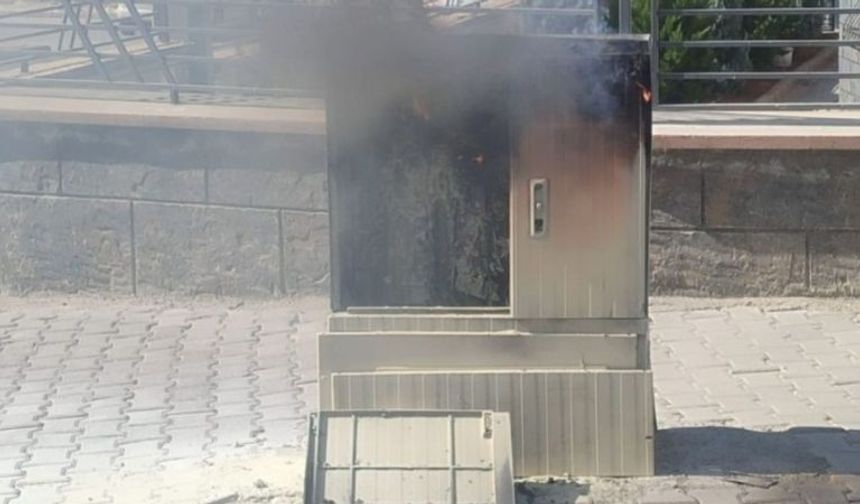 Şanlıurfa Karaköprü’de Elektrik Panosu Yangınına Anında Müdahale!