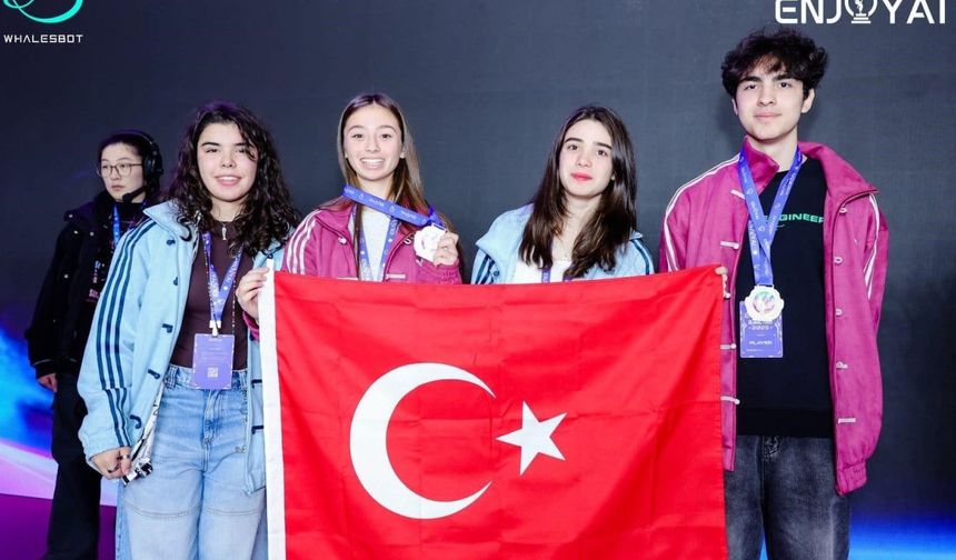 Balıkesir Robotik Takımından Çin'de Gümüş Madalya Başarısı!