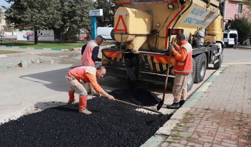 Haliliye Belediyesi sıcak asfalt seferberliği başlattı: