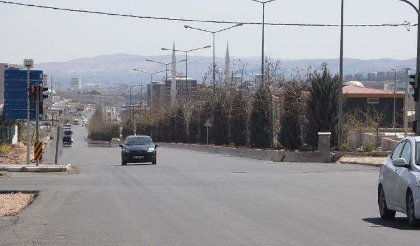Şanlıurfa Büyükşehir Belediyesi, Maşuk TOKİ Yolundaki Asfalt Çalışmalarını Tamamladı