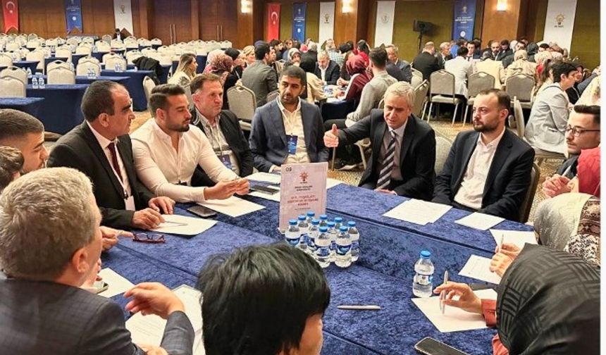 AK Parti Şanlıurfa İl Teşkilatı, Ankara’daki Eğitim ve İstişare Kampı’na Katıldı