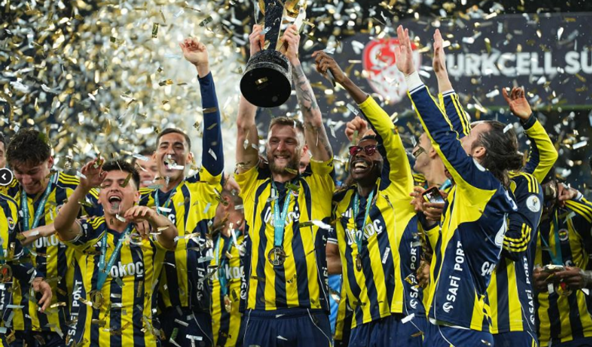 Fenerbahçe Süper Kupa’yı kaldırdı; Galatasaray finalde 2-0 Yenildi!