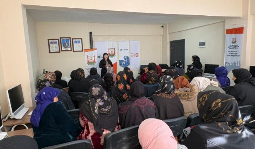 Şanlıurfa Büyükşehir Belediyesi, Yenice Kadın Destek Merkezi’nde Kursiyerlerle Buluştu