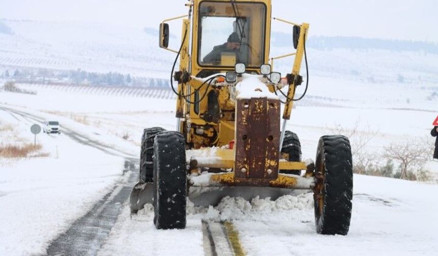 Şanlıurfa Genelinde Karla Mücadelede Ulaşım Yüzde 95 Sağlandı