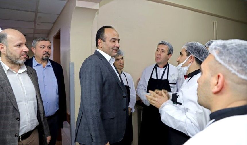 Şanlıurfa İl Sağlık Müdürü Erhan Berk’ten Sağlık Çalışanlarına Ramazan Buluşması