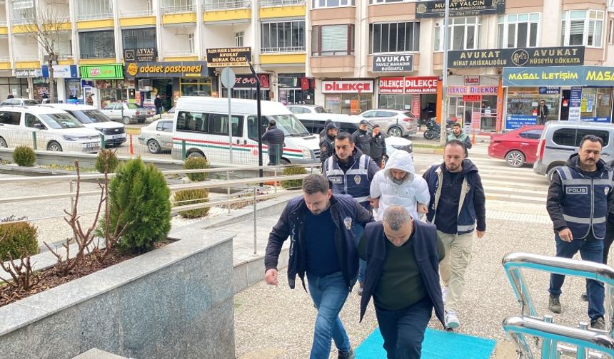 Şanlıurfa'da Dahil 3 İlde Eş Zamanlı Operasyon!