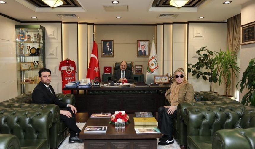 Hatice Çiftçi Göktepe Ve Gül Oğuz’dan Başkan Gülpınar’a Ziyaret