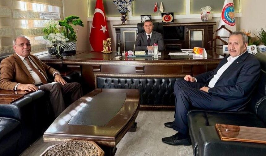 Şanlıurfa Ticaret Borsası Başkanı Kaya, Kuyumcular Odası Başkanı Çiçek’i Ziyaret Etti