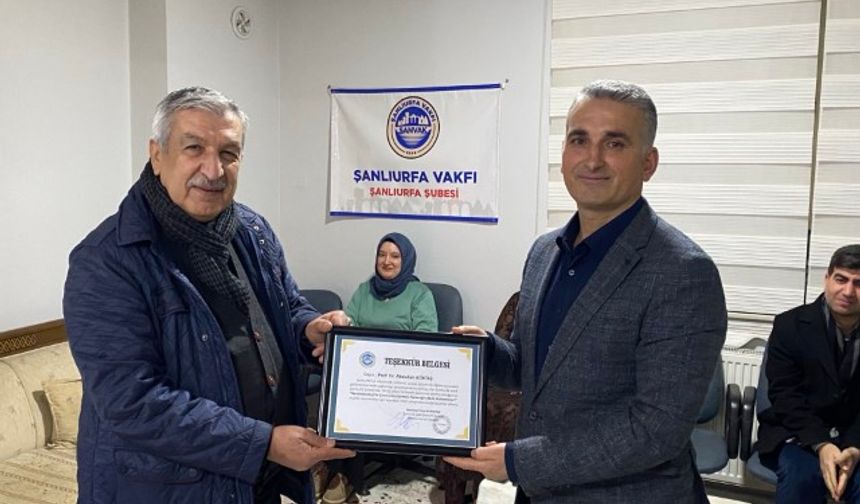 Mehmet Emin Karahan’dan Prof. Dr. Abdullah Göktaş’a Teşekkür