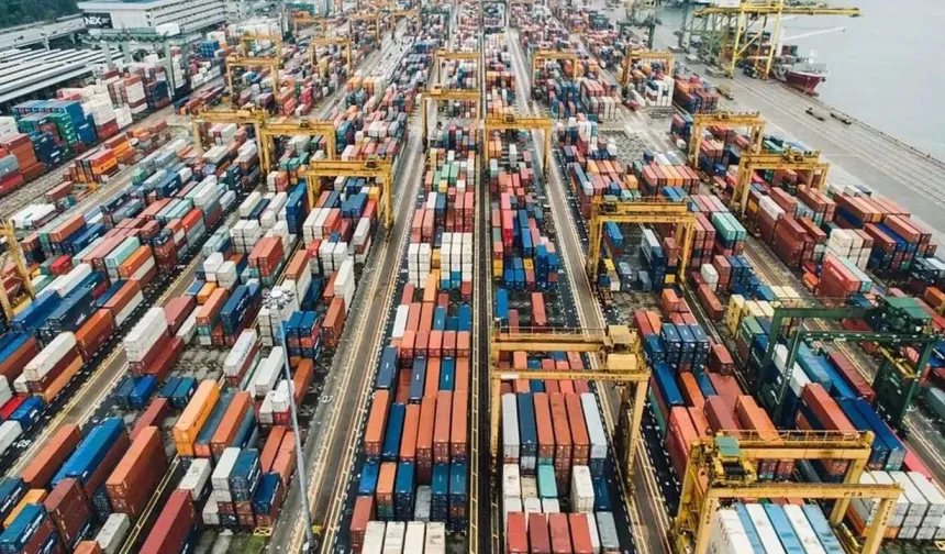 TÜİK Açıkladı: İhracat Düştü, İthalat Arttı