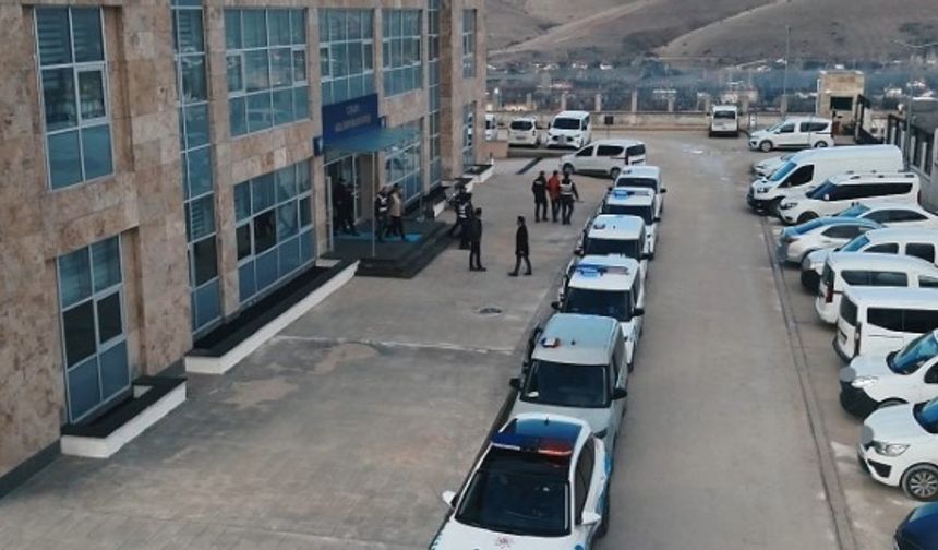 Şanlıurfa Bağlantılı Polis Kılığına Giren Şebekeye Büyük Darbe!