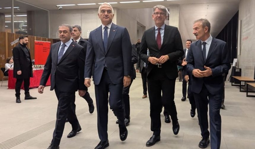 Vali Hasan Şıldak Berlin’de Göbeklitepe Sergisine Katıldı