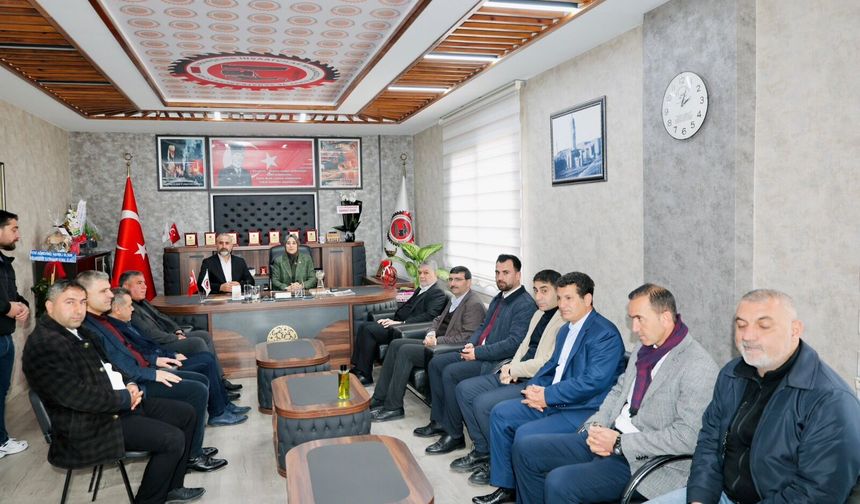 Milletvekili Yazmacı’dan Viranşehir Esnaf Odasına Ziyaret