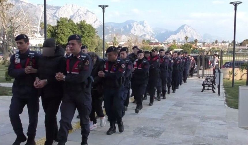 Antalya, Ankara Ve Şanlıurfa’da Tefecilik Baskını: 25 Gözaltı